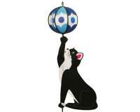 CiM Globe Juggling Cat