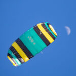 HQ Symphony Beach III 2-Lines Kite | Rainbow & Aqua