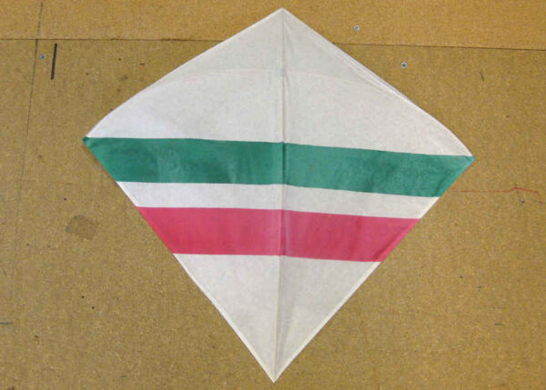 INDO LAYANG PAPIER – FIGHTERKITE – Bild 3
