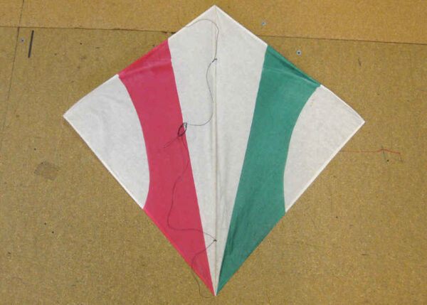 INDO LAYANG PAPIER – FIGHTERKITE – Bild 4